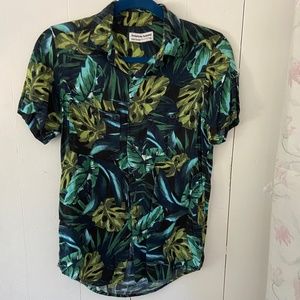 American Apparel - Monstera Shirt